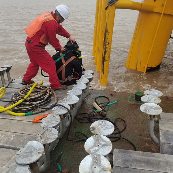 牺牲阳极块安装