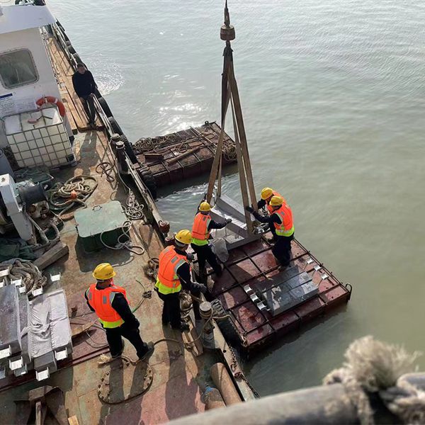 牺牲阳极块安装