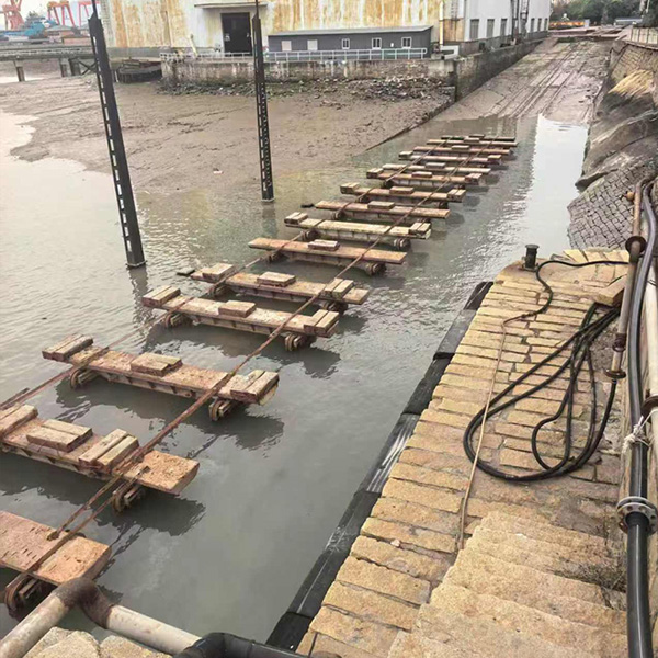 船厂滑板滑道更换维修